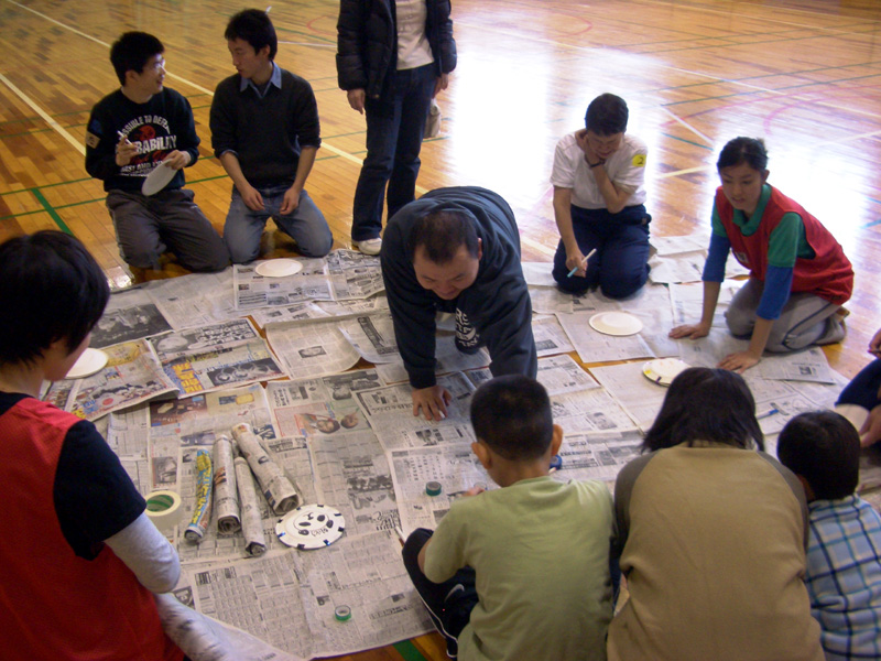 日曜広場より ・・・手作りスポーツです。 CIMG6000 - 日曜広場より ・・・手作りスポーツです。