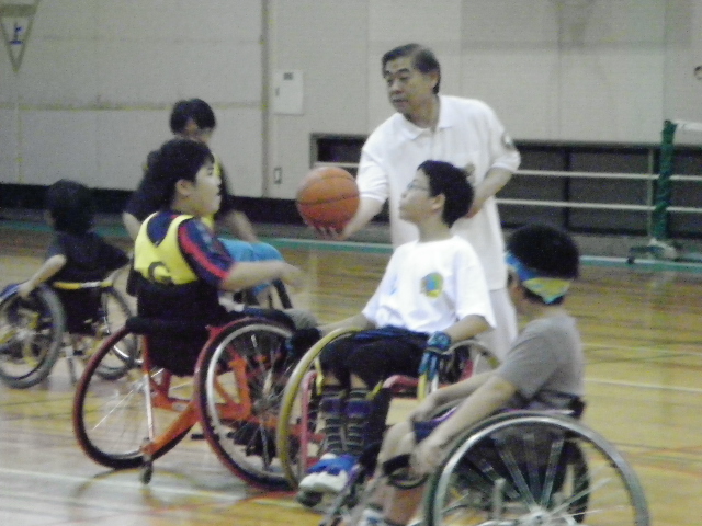 レッツ車いすバスケより ・・・試合を楽しみました。 IMGP5426 - レッツ車いすバスケより ・・・試合を楽しみました。