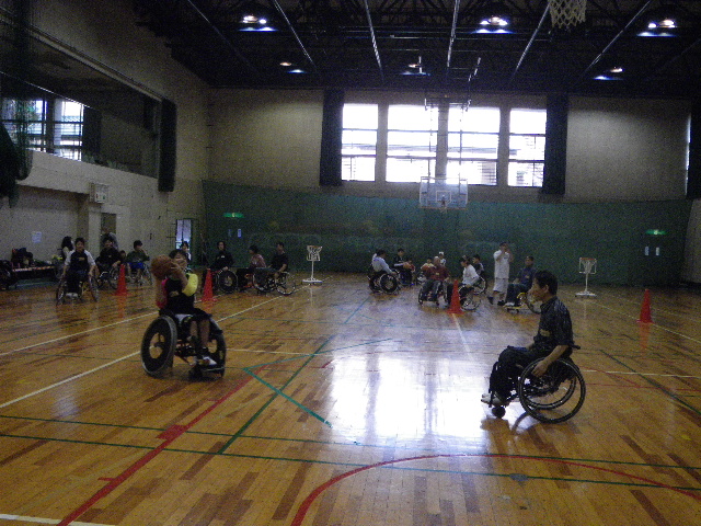 レッツ車いすバスケより ・・・試合を楽しみました。 IMGP7964 - レッツ車いすバスケより ・・・試合を楽しみました。