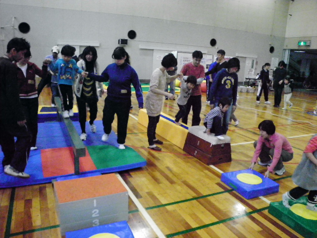 親子で楽しむキッズ体操クラブより ・・・楽しく体操しています。 IMGP8247 - 親子で楽しむキッズ体操クラブより ・・・楽しく体操しています。