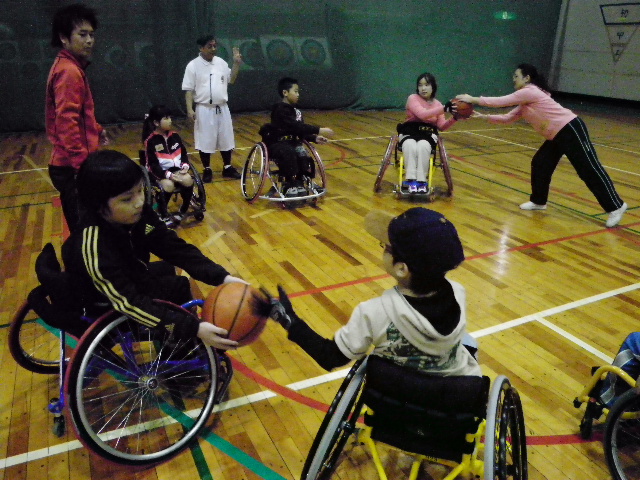 レッツ車いすバスケより ・・・ 試合を楽しみました。 IMGP8717 - レッツ車いすバスケより ・・・ 試合を楽しみました。